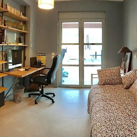 וילה Sea Front House In