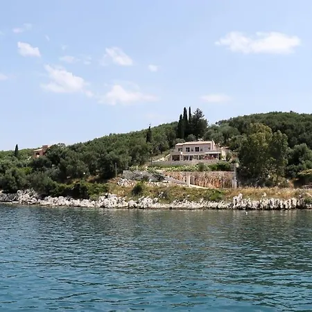 Villa Sea Front House In *