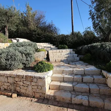 Sea Front House In וילה