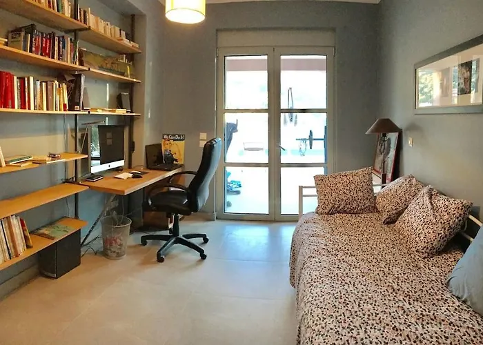 Villa Sea Front House In