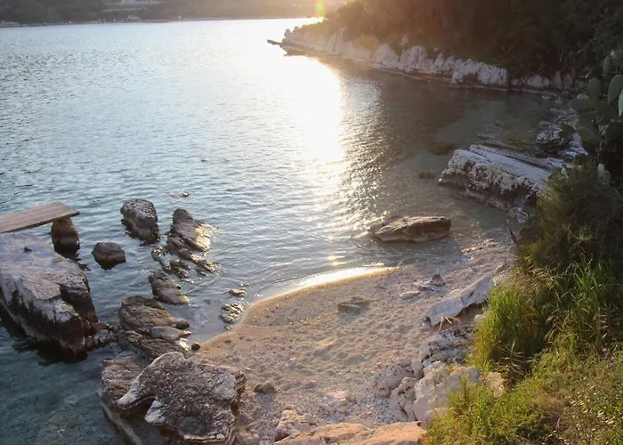 Villa Sea Front House In Kassiopi